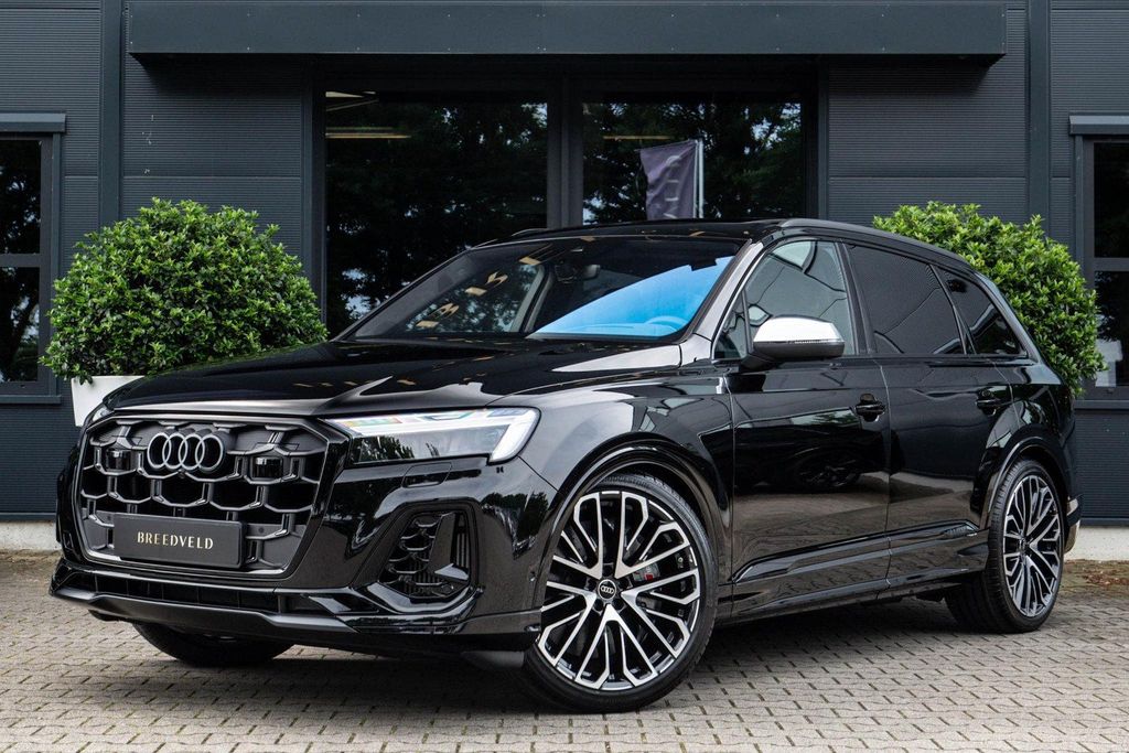 Audi SQ7 2025
