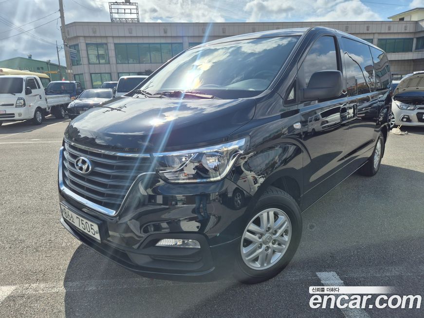 Hyundai Starex 2021
