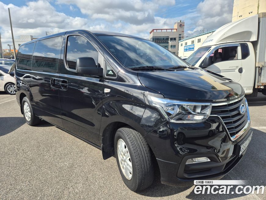Hyundai Starex 2021