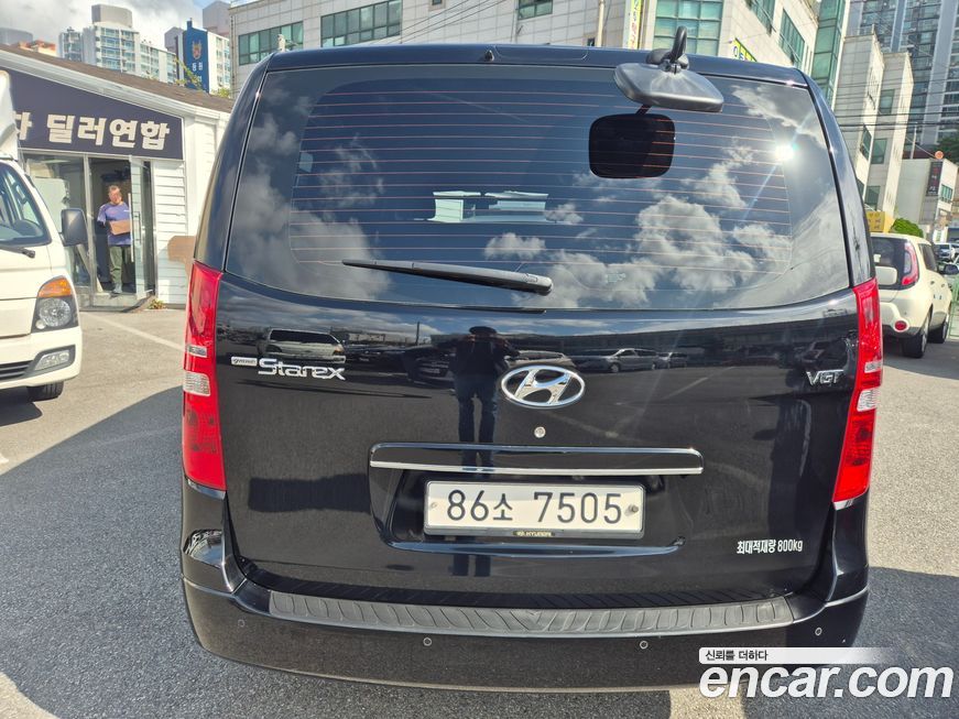 Hyundai Starex 2021