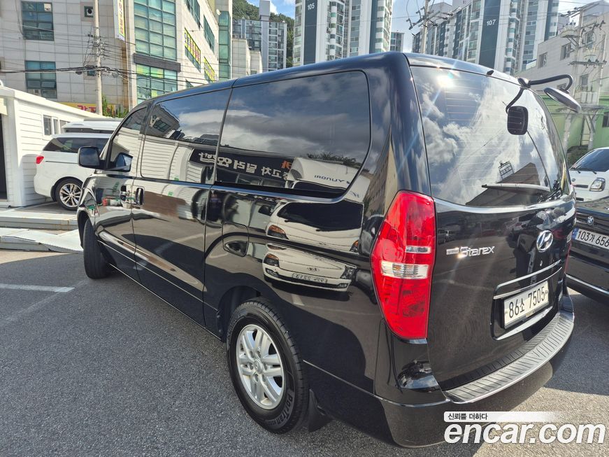 Hyundai Starex 2021