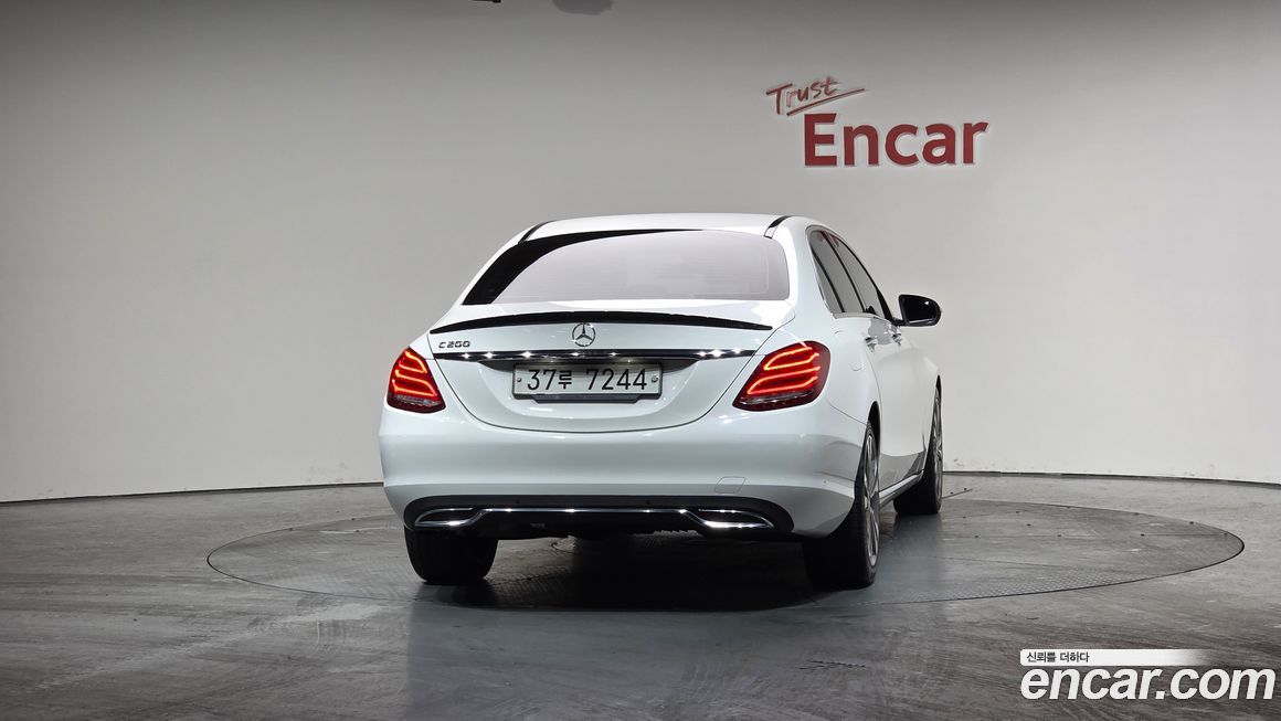 Mercedes-Benz C-Class 2018