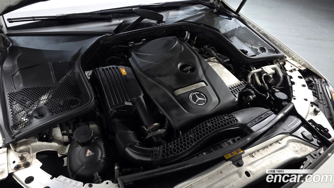 Mercedes-Benz C-Class 2018