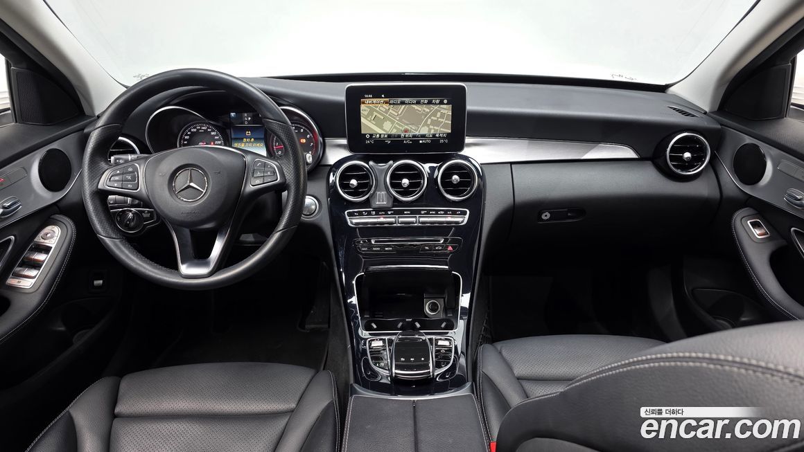 Mercedes-Benz C-Class 2018