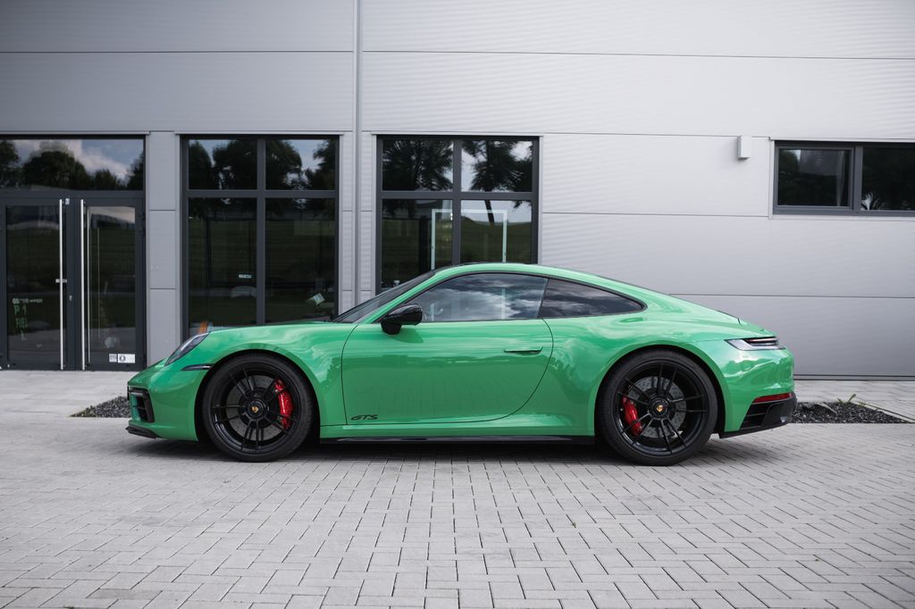 Porsche 992 2022