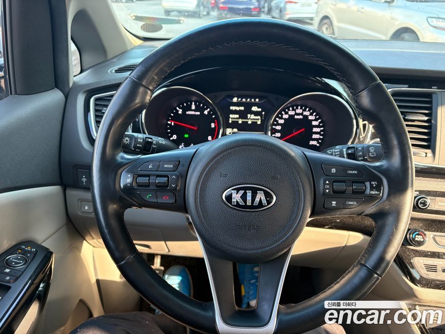 Kia Canival 2018