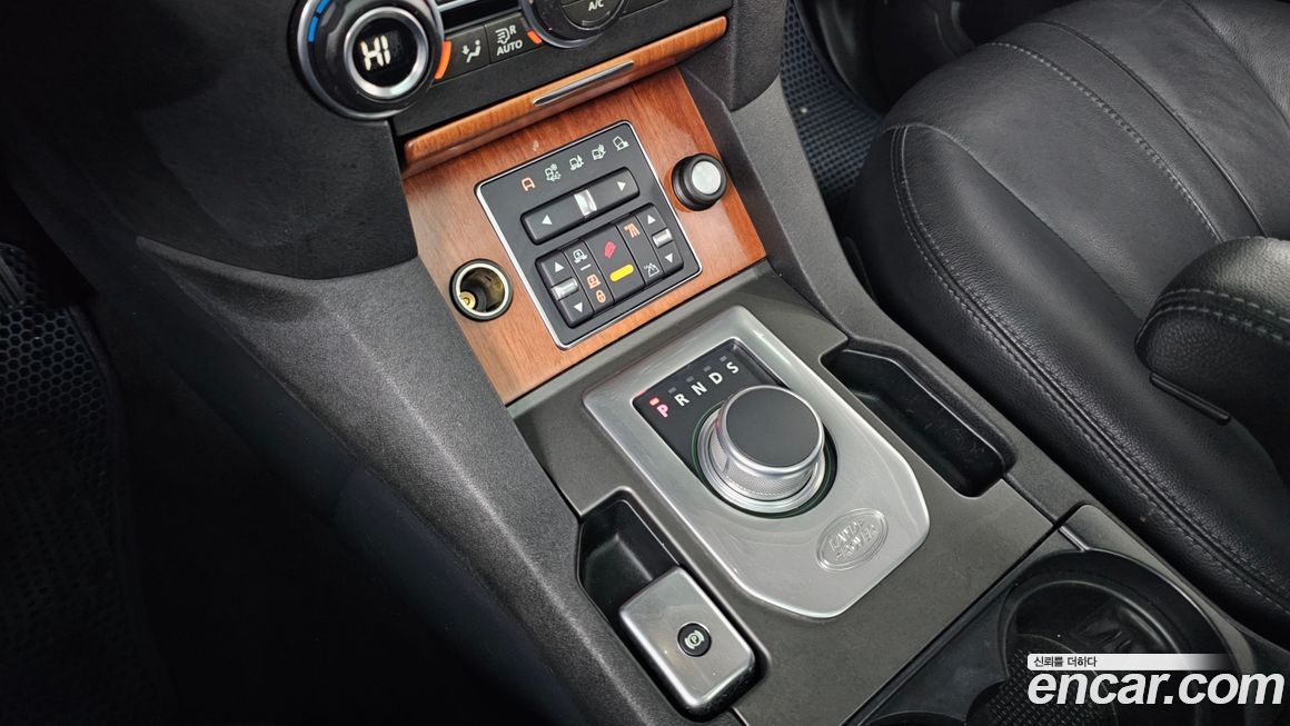 Land Rover Discovery 2013