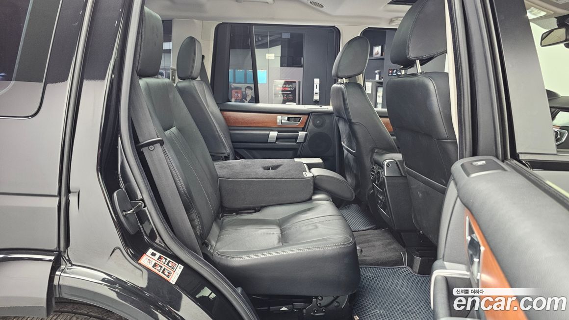 Land Rover Discovery 2013