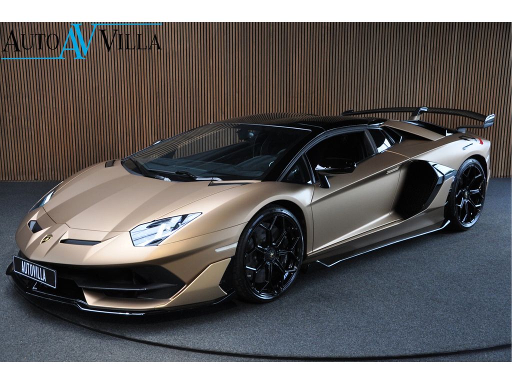 Lamborghini Aventador 2021