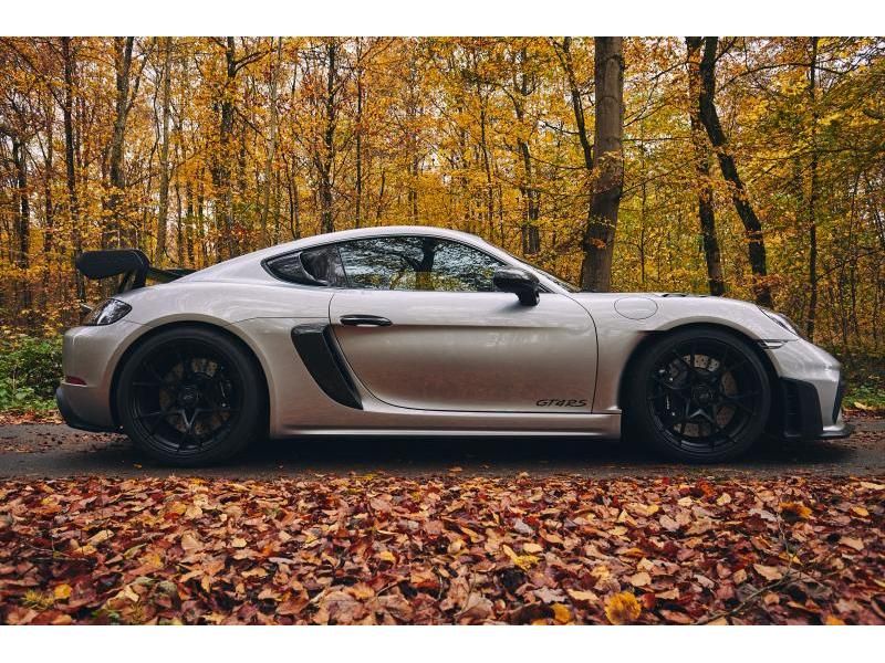 Porsche Cayman 2023