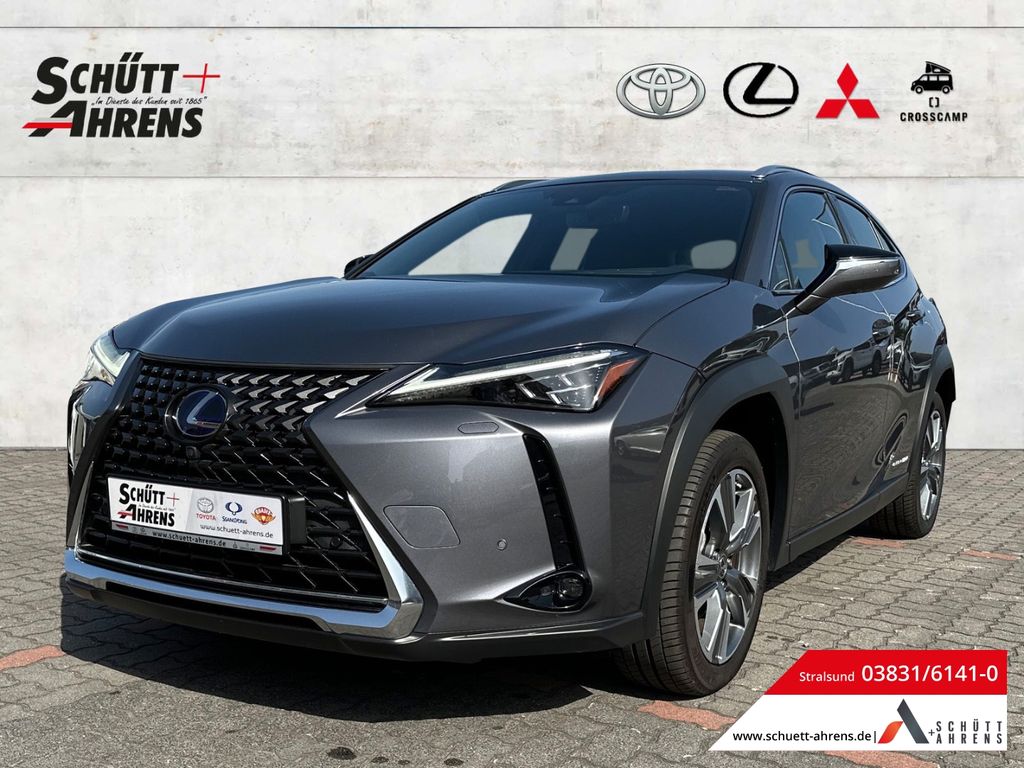 Lexus UX 2021