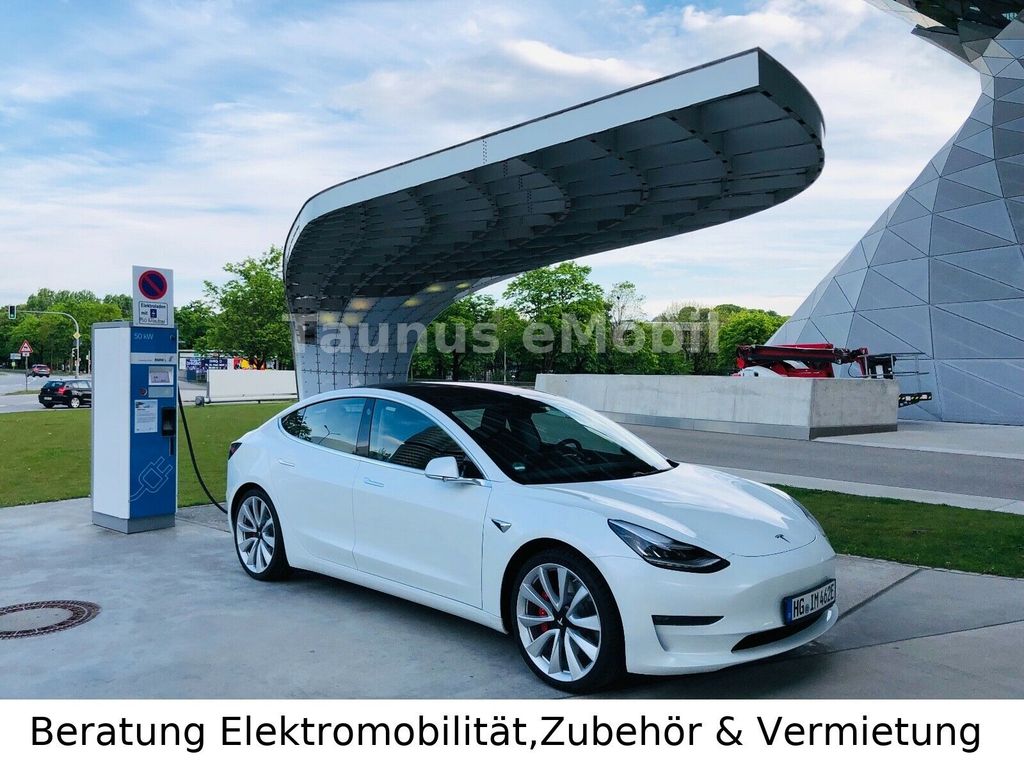 Tesla Model 3 2019