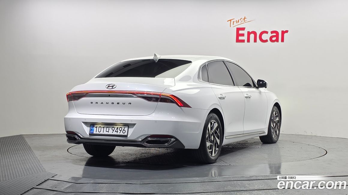 Hyundai Grandeur 2022