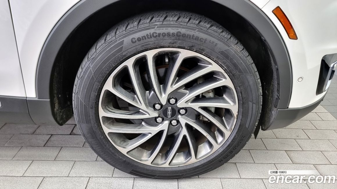 Lincoln Nautilus 2019