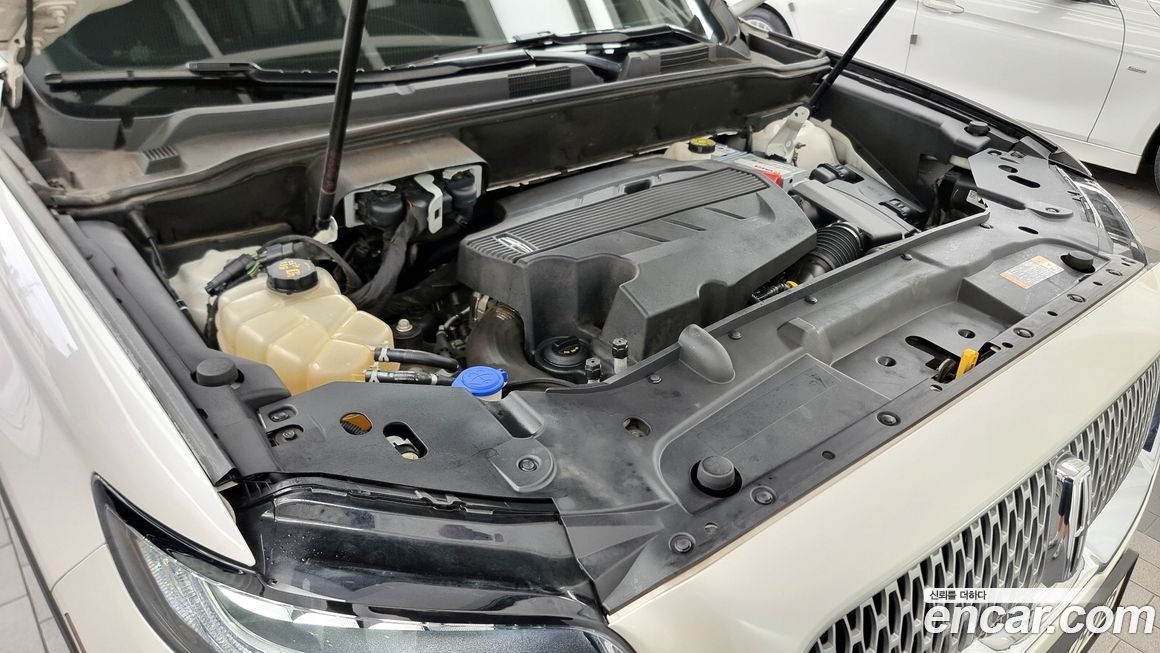 Lincoln Nautilus 2019