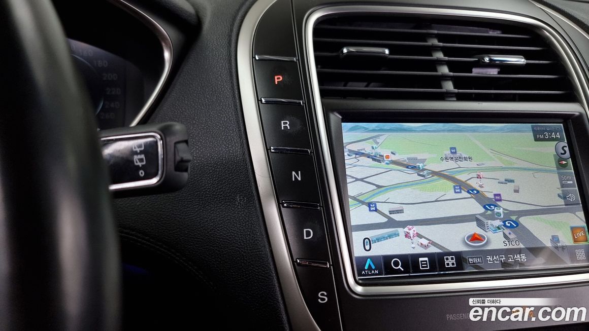 Lincoln Nautilus 2019