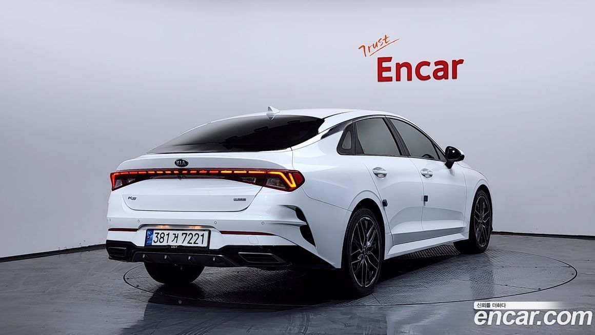 Kia K5 2021