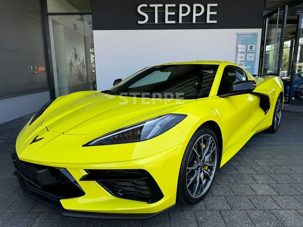 Corvette C8 2025