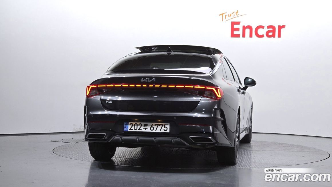 Kia K5 2023