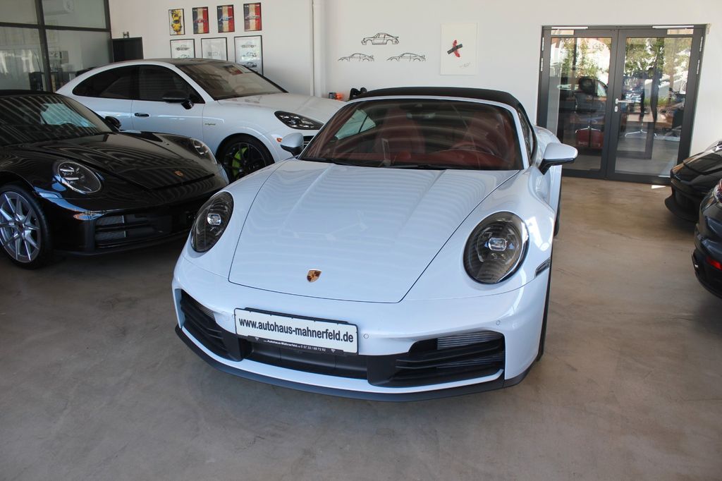 Porsche 992 2025