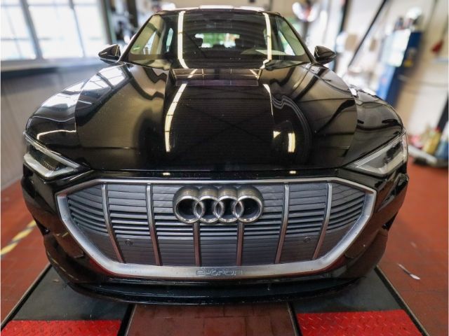 Audi e-tron 2021
