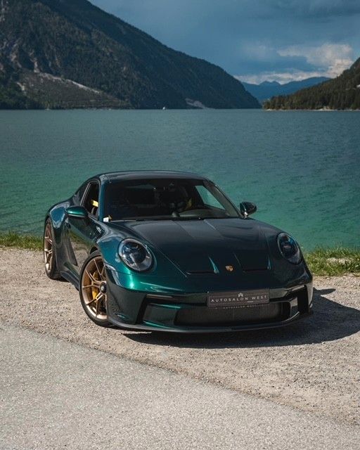 Porsche 992 2023