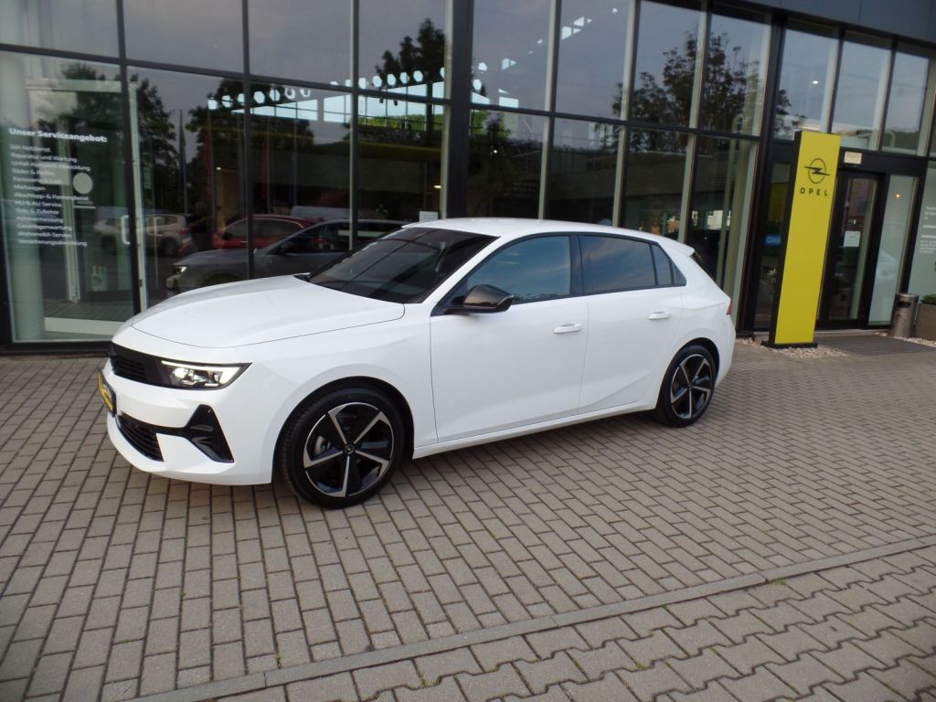 Opel Astra 2024