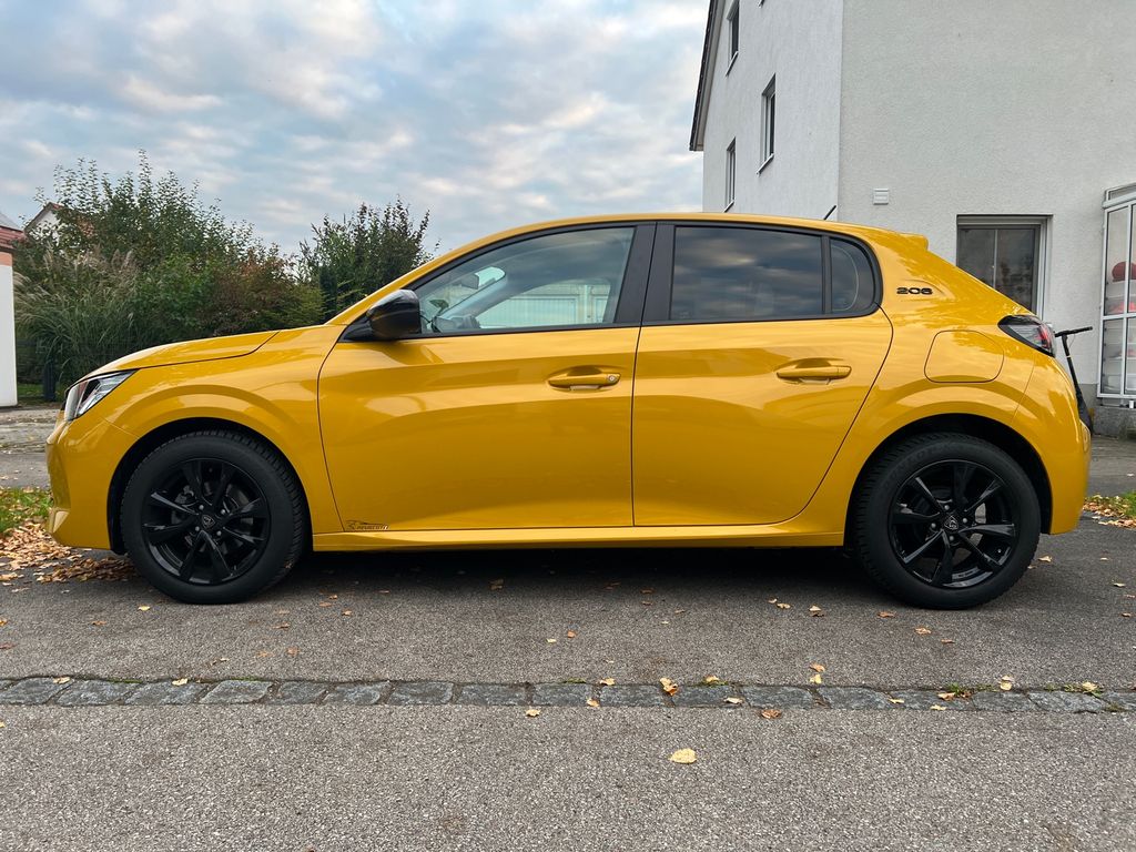 Peugeot 208 2022