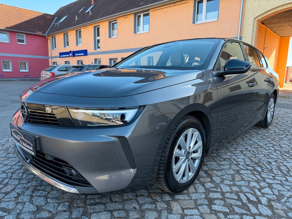 Opel Astra 2023