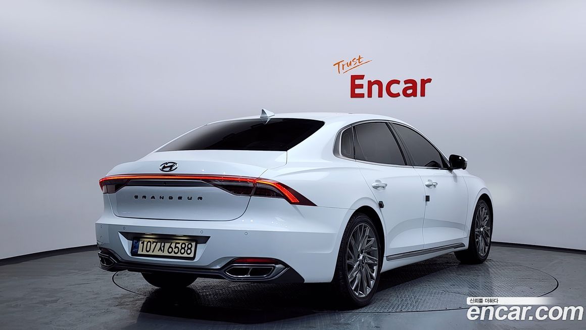 Hyundai Grandeur 2022