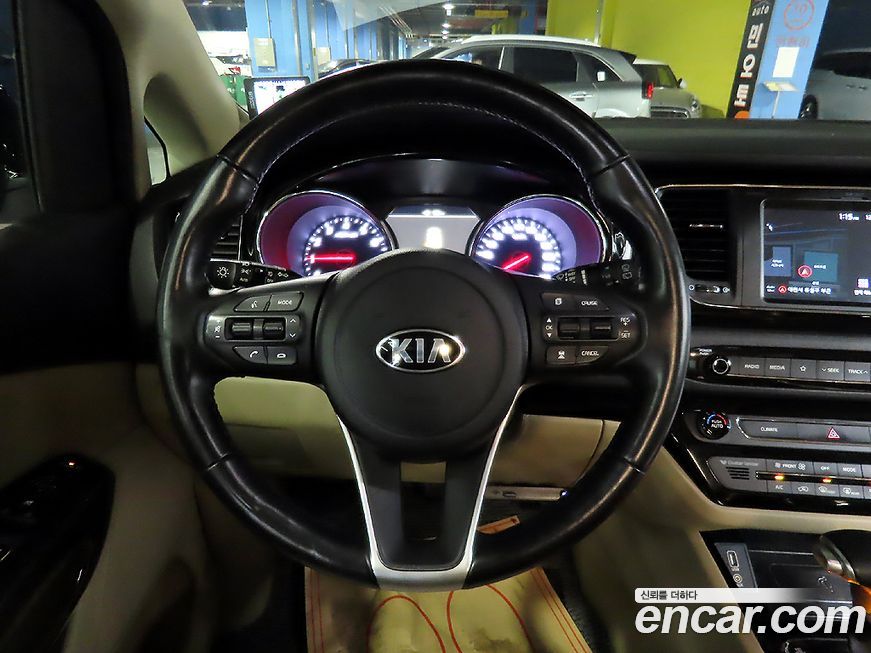 Kia Canival 2020