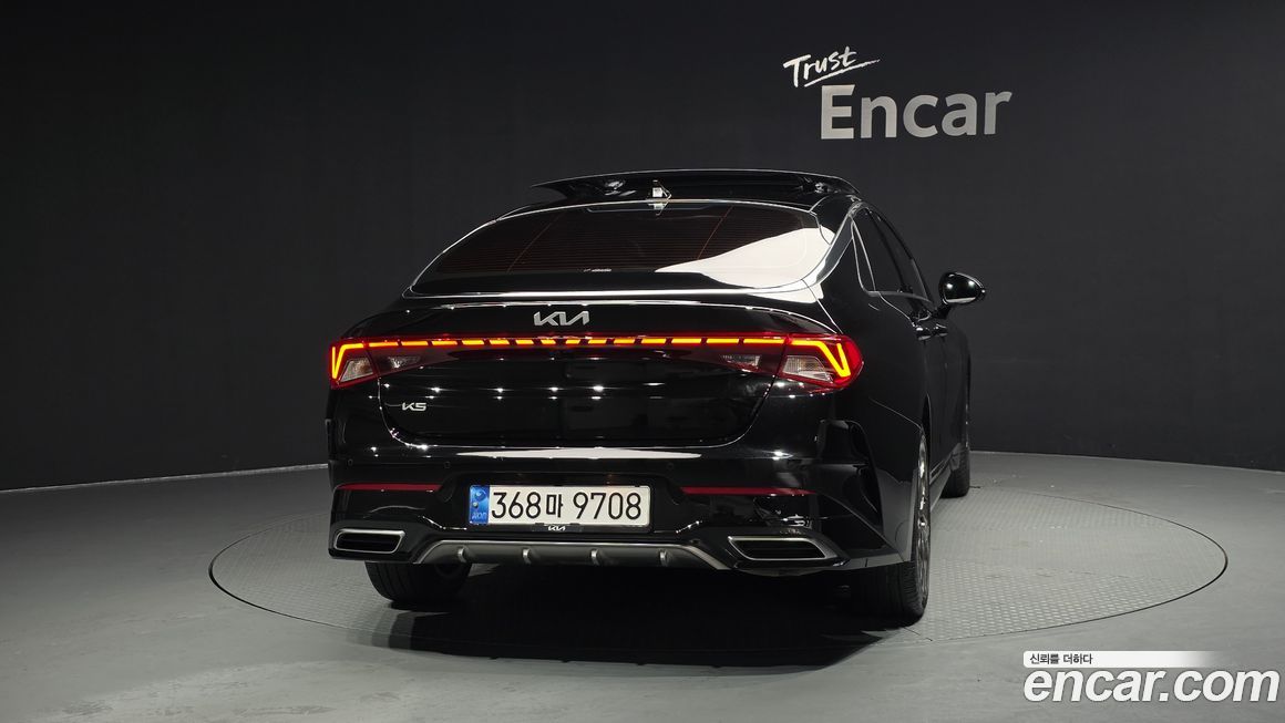 Kia K5 2023