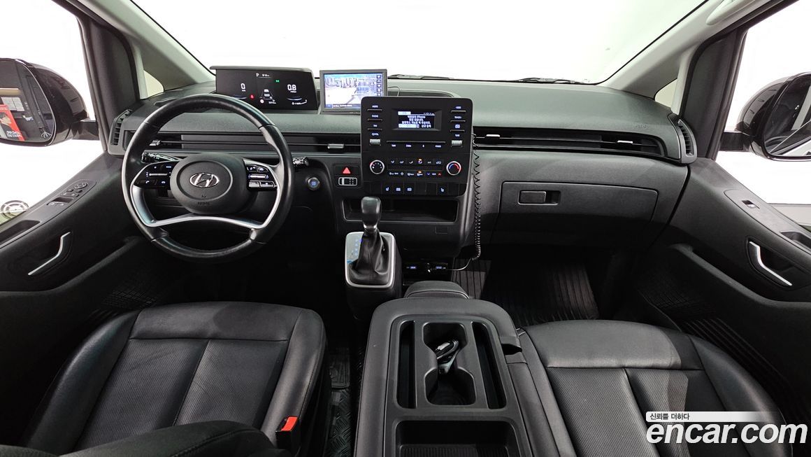 Hyundai Staria 2024