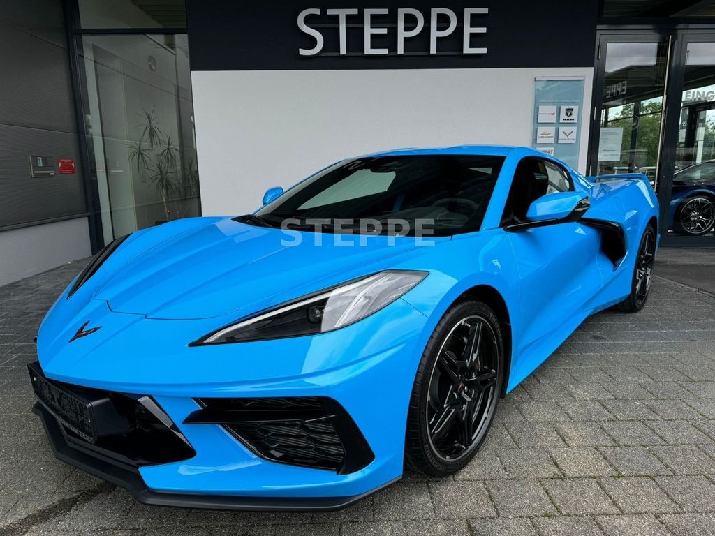 Corvette C8 2025