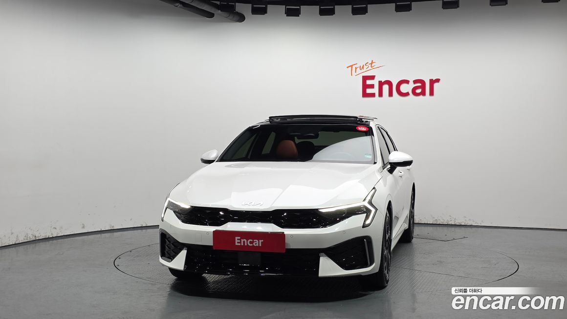 Kia K5 2025