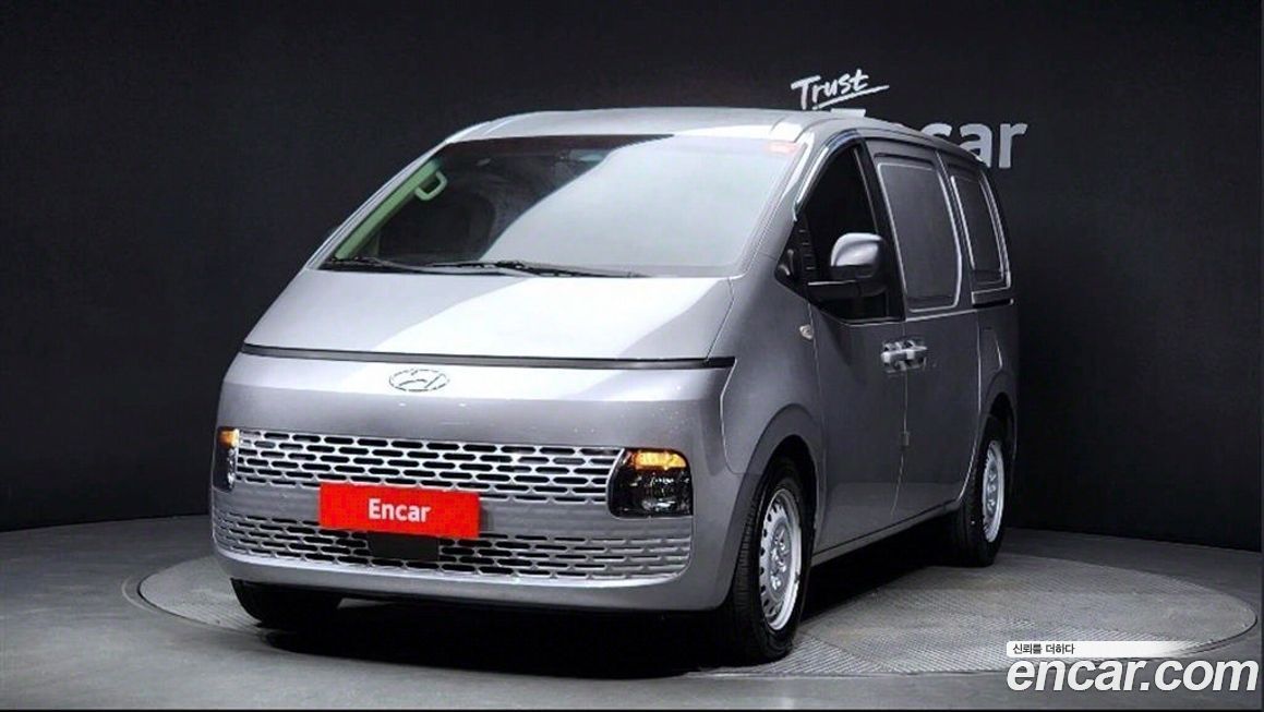 Hyundai Staria 2022