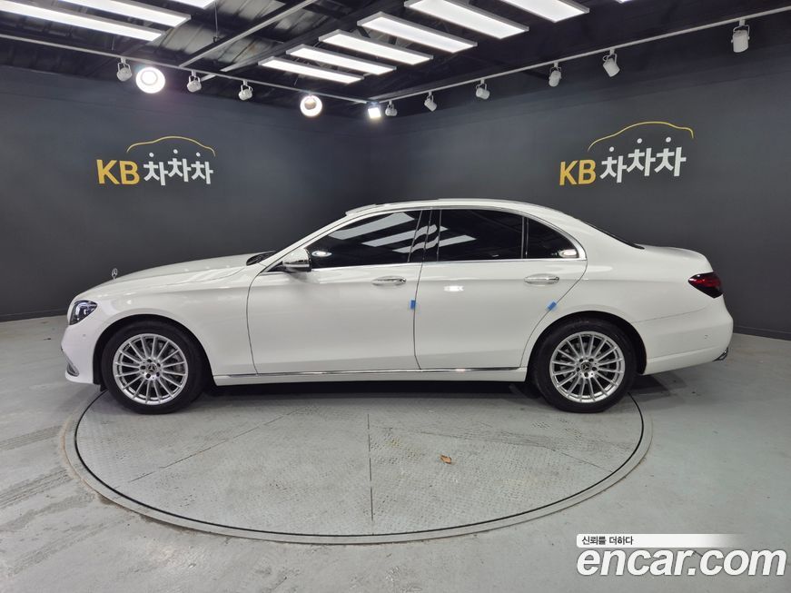 Mercedes-Benz E-Class 2021