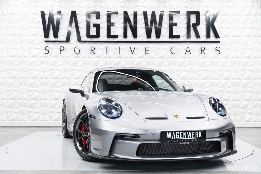 Porsche 992 2023
