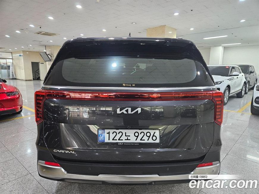 Kia Canival 2025
