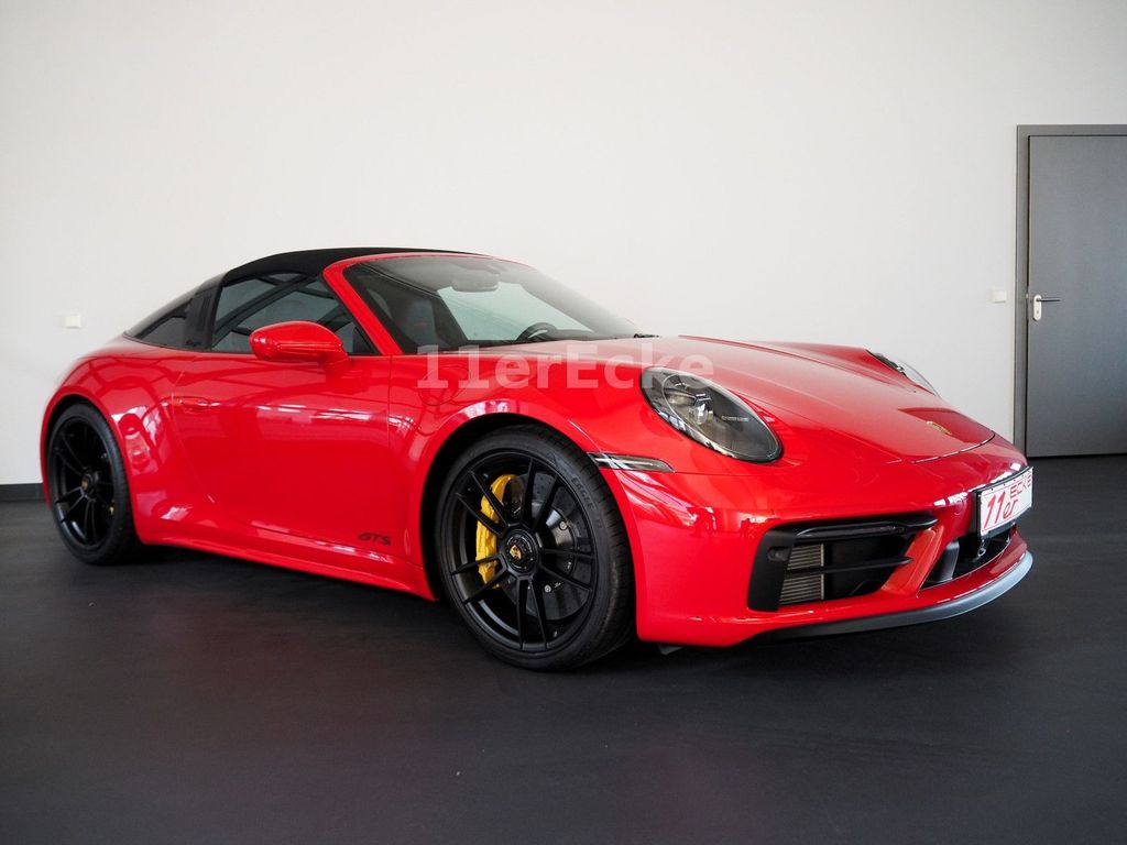 Porsche 992 2024