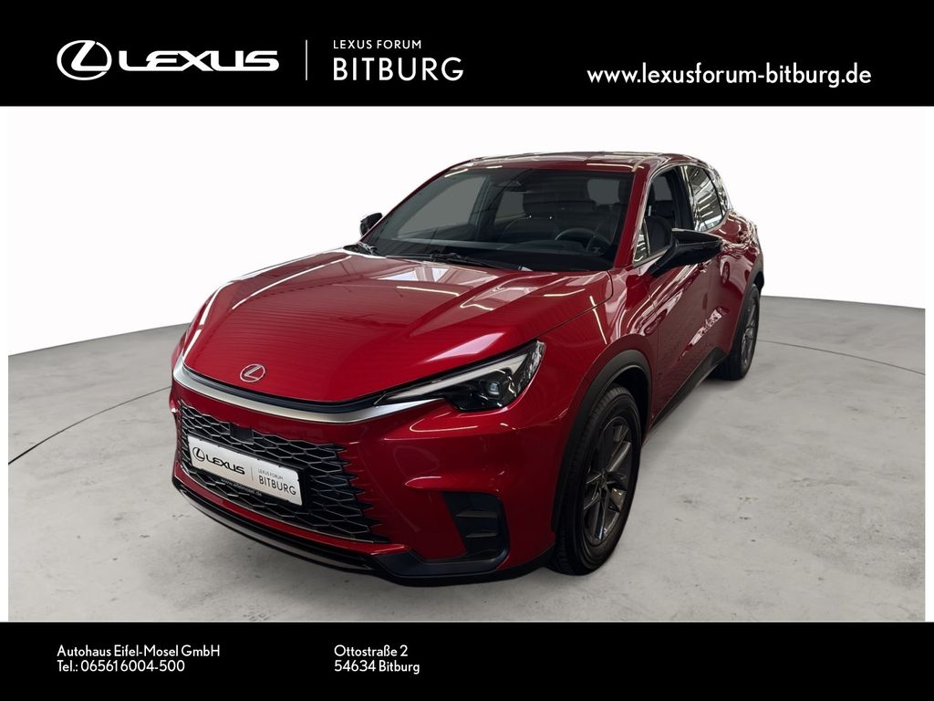 Lexus LBX 2025