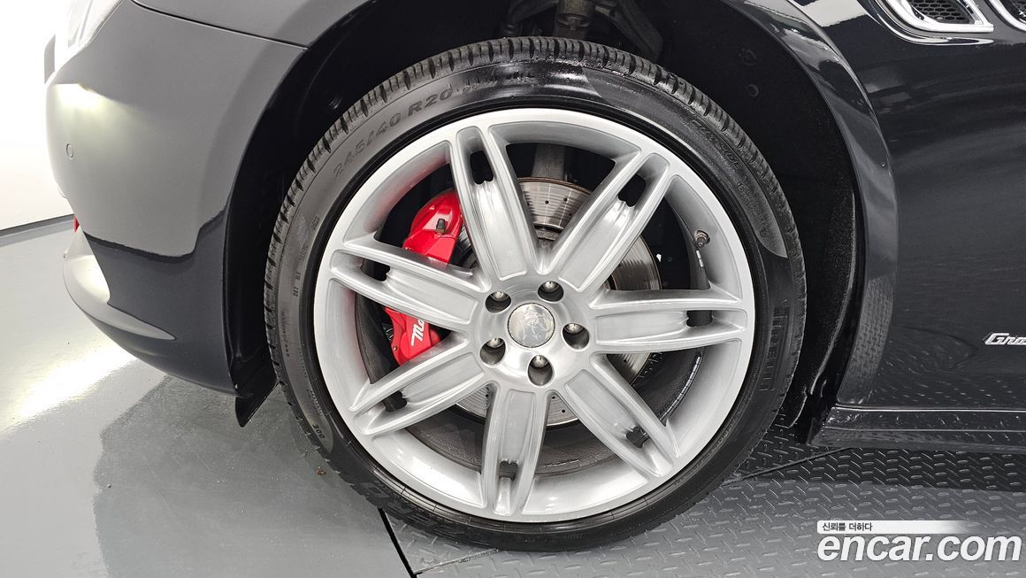 Maserati Quattroporte 2019