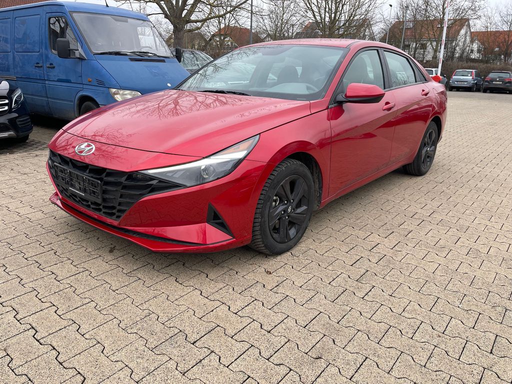 Hyundai Elantra 2024