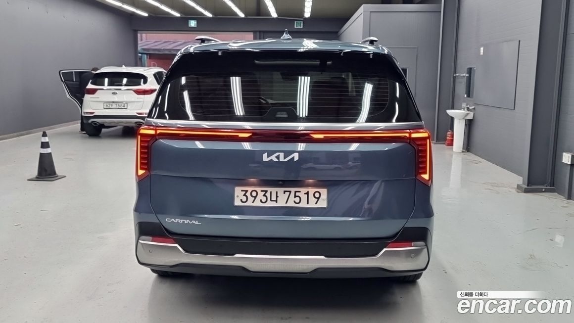 Kia Canival 2024