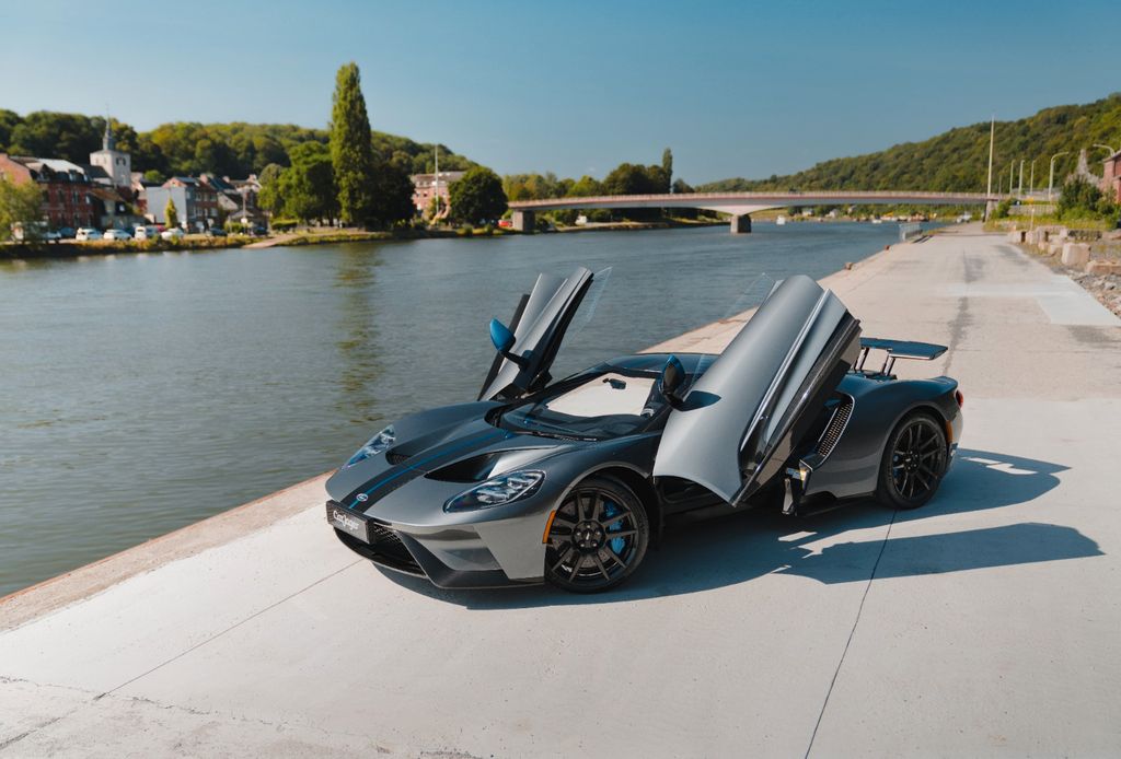 Ford GT