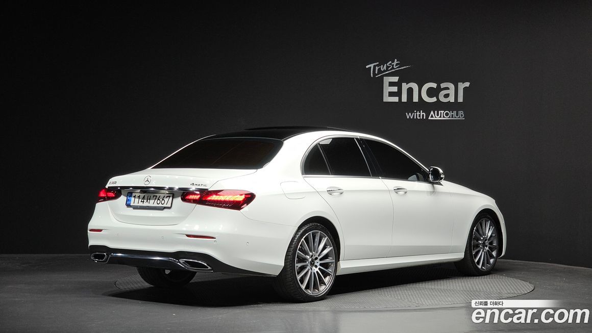 Mercedes-Benz E-Class 2021