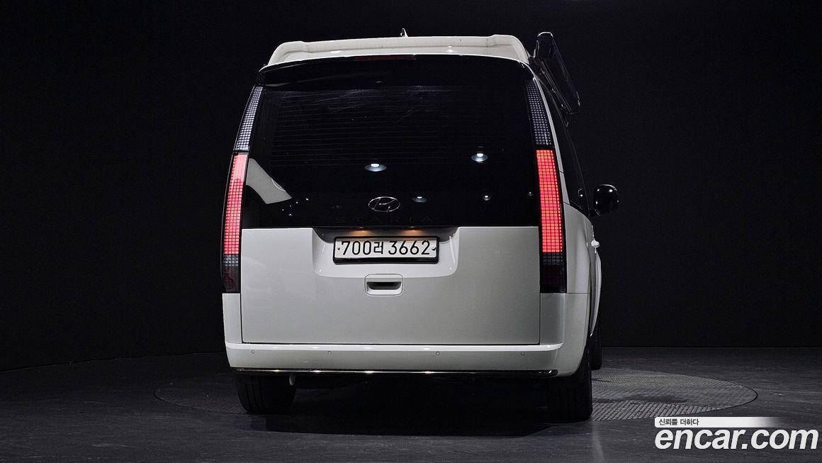 Hyundai Staria 2024
