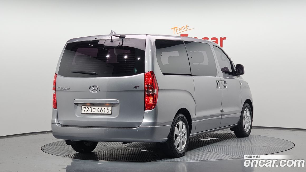 Hyundai Starex 2019