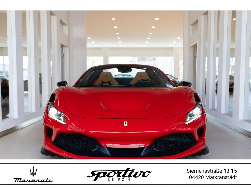 Ferrari F8 2021