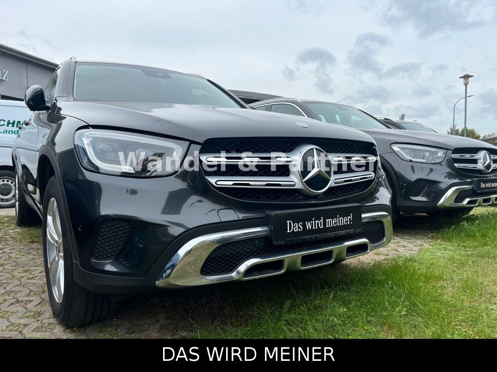 Mercedes-Benz GLC 300 2021